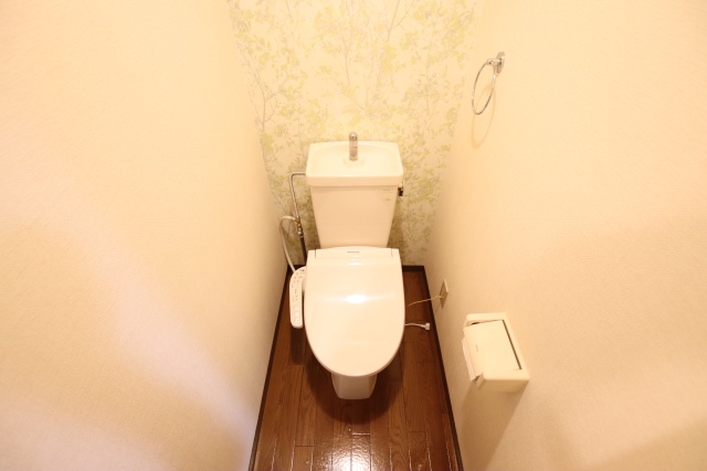 トイレ　※別部屋の参考写真のため、現状優先です。