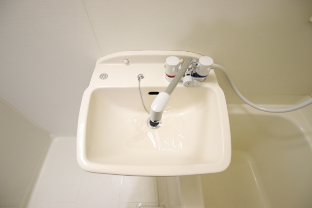 洗面設備　※別部屋の参考写真のため、現状優先です。