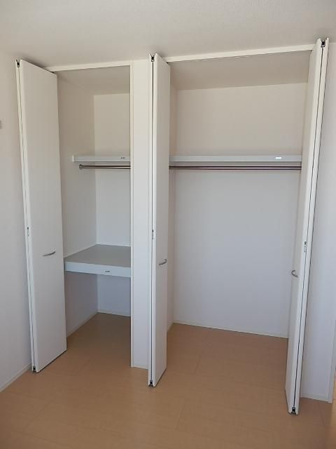 収納　※別号室参考写真です