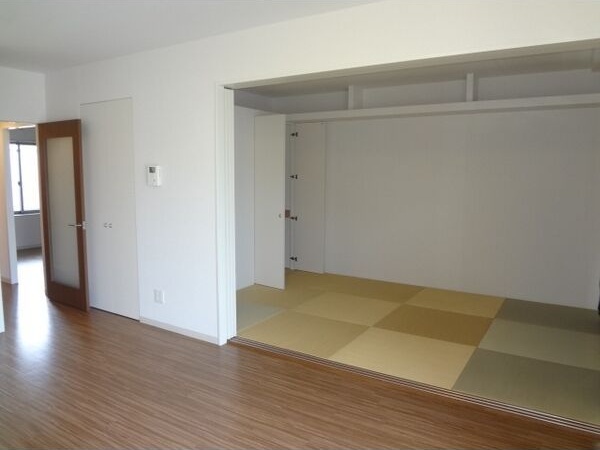 居室・リビング　※前回空室時写真