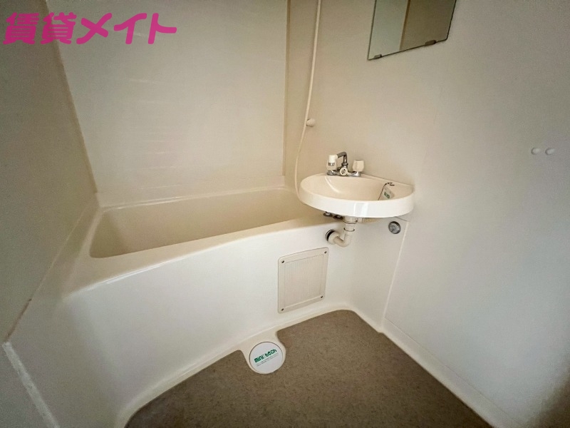 バス・シャワールーム　同物件別室画像