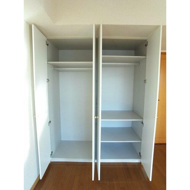 収納　クローゼット