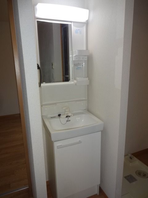 洗面設備　同一仕様