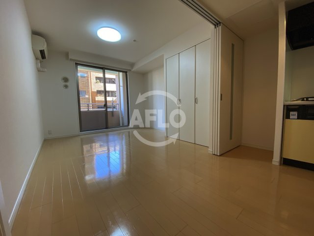 居室・リビング　ポートヴィラ靭公園　居間