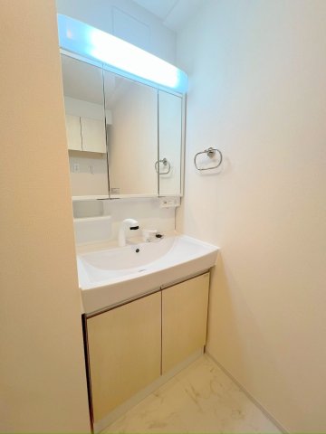 洗面設備　忙しい朝には欠かせない洗面所です