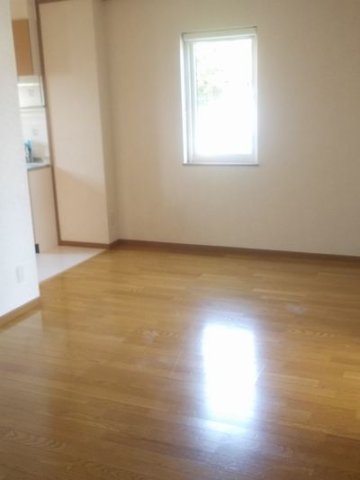 居室・リビング　ゆったり過ごせる居間です