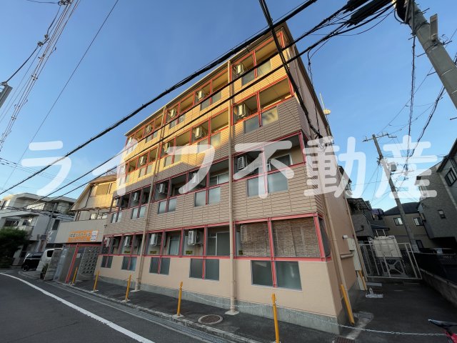 建物外観　外観は落ち着いています