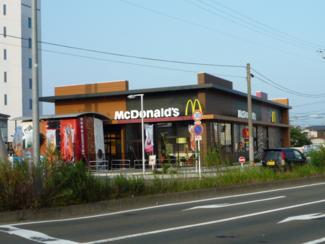 飲食店　マクドナルド仙台沖野店（飲食店）まで497m