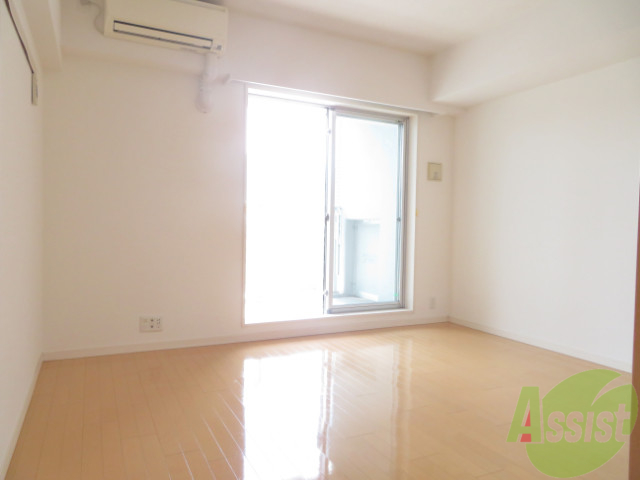 居室・リビング　家具の置き場所を考えるのも楽しいですよね。