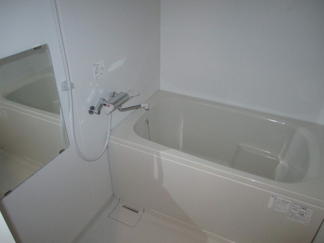 バス・シャワールーム　追焚給湯バス