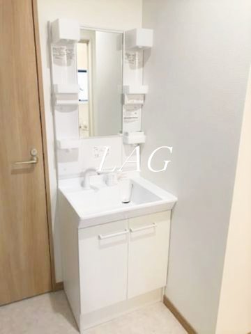 洗面設備　洗面台です。