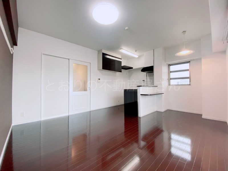 居室・リビング　※デザインカラーは異なる場合があります。