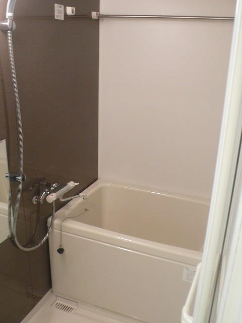 バス・シャワールーム　※別部屋参考写真