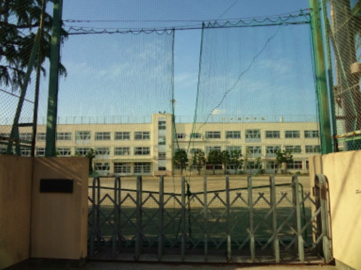 中学校　品川区立大崎中学校（中学校）まで400m