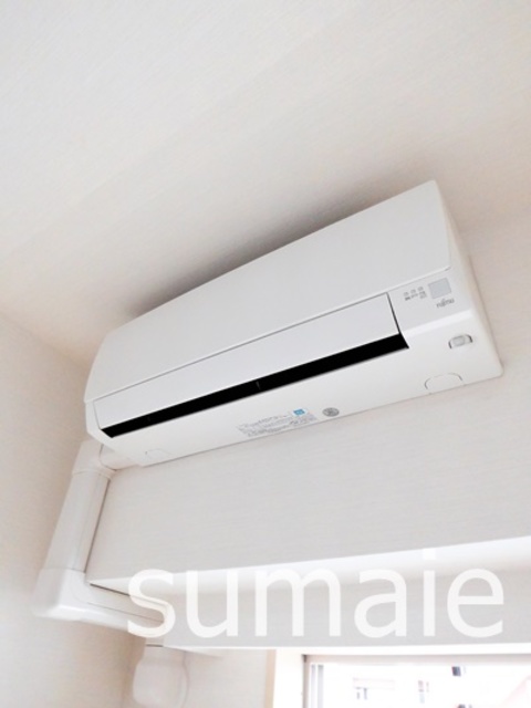 バルコニー　エアコンです☆
