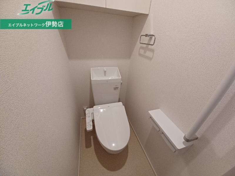 トイレ　同型参考写真