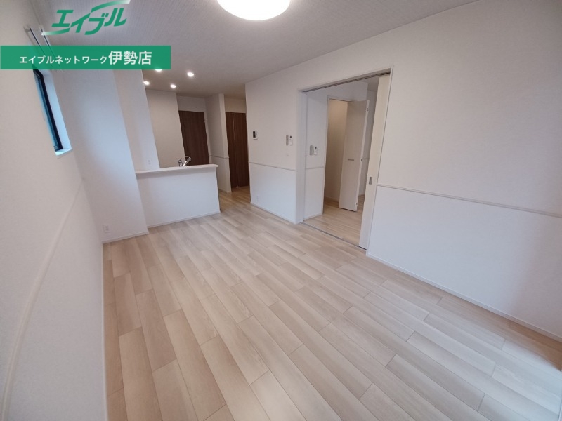 居室・リビング　同型参考写真