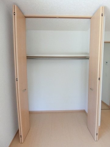 収納　洋室6.5帖のお部屋にあるクローゼットです♪大切なお洋服もし