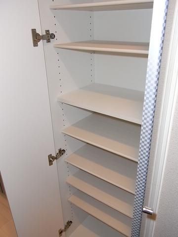 玄関　お部屋探しはタウンハウジングへ♪