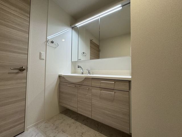 洗面設備　同仕様