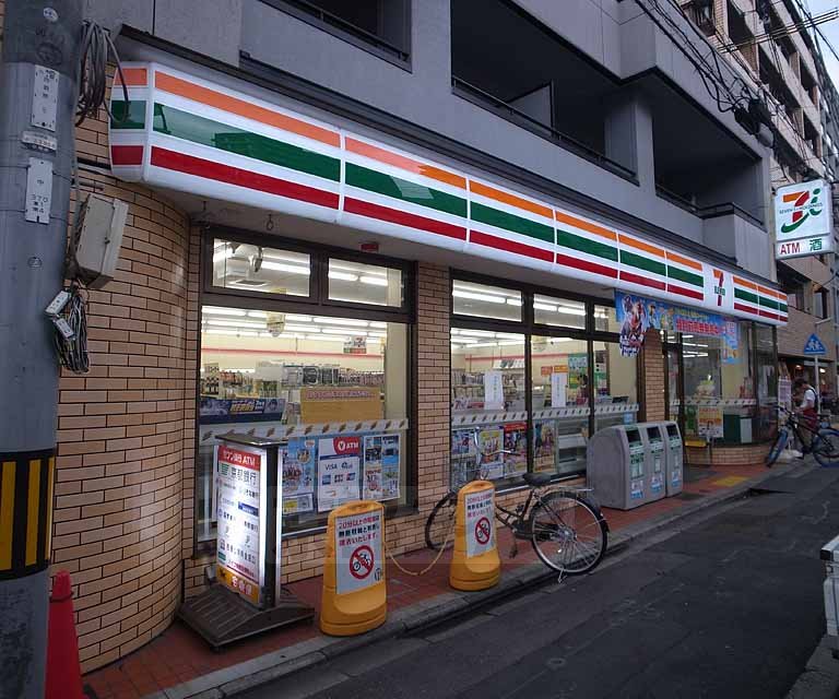 コンビニ　セブンイブン京都四条西洞院通り店（コンビニ）まで100m