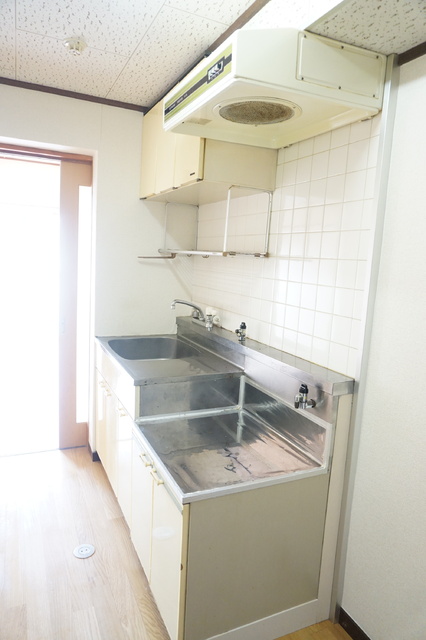 キッチン　★収納機能も備えたキッチン★※同タイプ参考画像