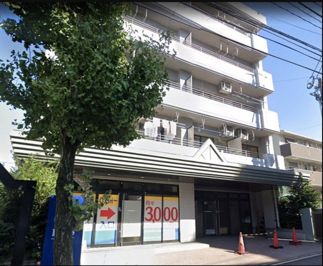 建物外観　【外観写真】鉄筋コンクリート造のマンションでオートロック・エ