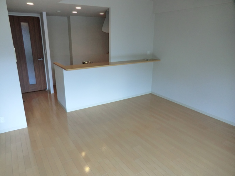 居室・リビング　広々とした綺麗なリビングです♪