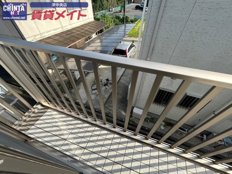 バルコニー　同じ物件、別部屋の写真です
