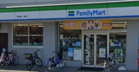 コンビニ　ファミリーマート春日部一ノ割店（コンビニ）まで588m