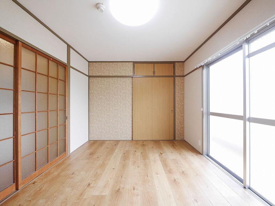 その他部屋・スペース　日差しがたっぷり差し込む洋室♪