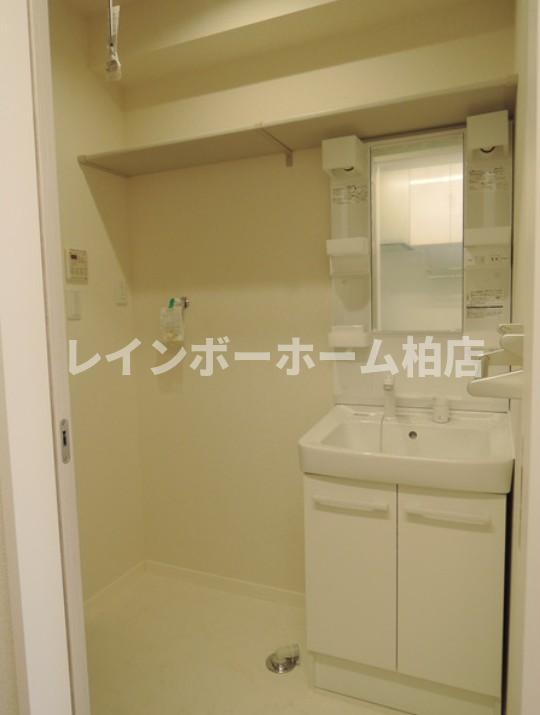 その他設備　室内洗濯機置場です
