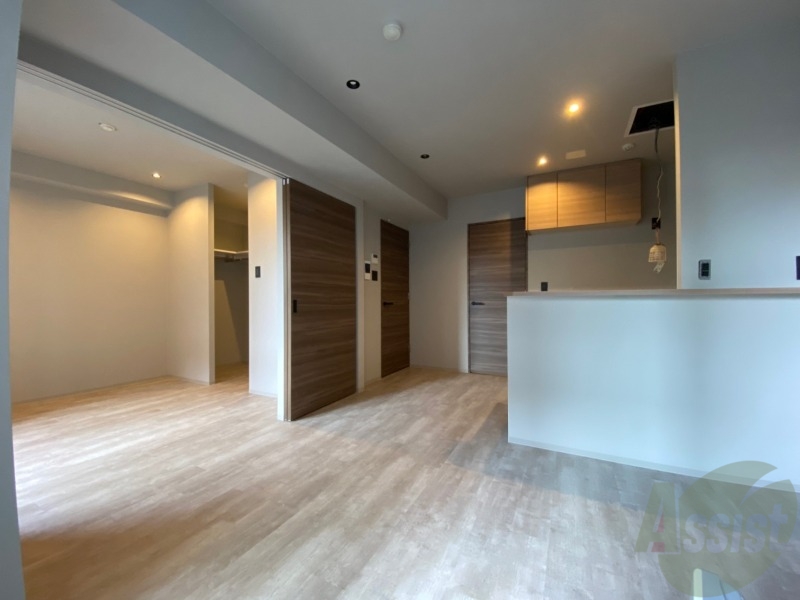 居室・リビング　広くてキレイなお部屋が広がっていて、充実した生活が送れそう。