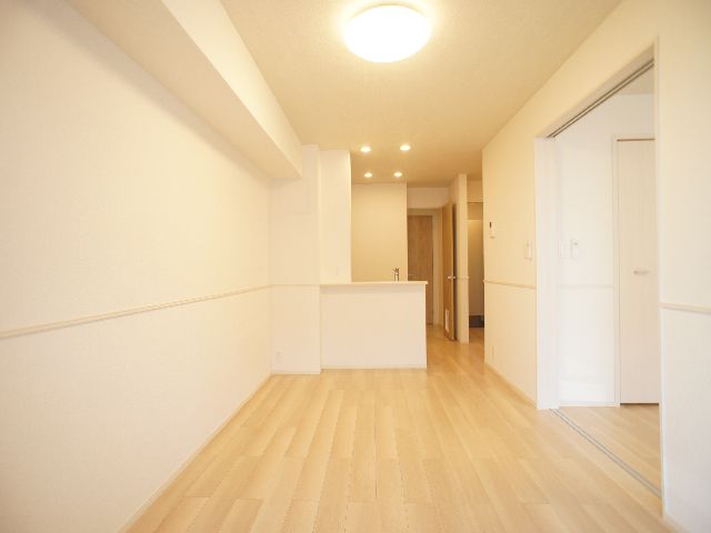 居室・リビング　会話をしながらお料理できる対面キッチンです♪