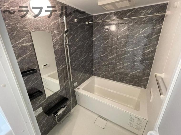 バス・シャワールーム　同メーカー施工　別部屋イメージ写真