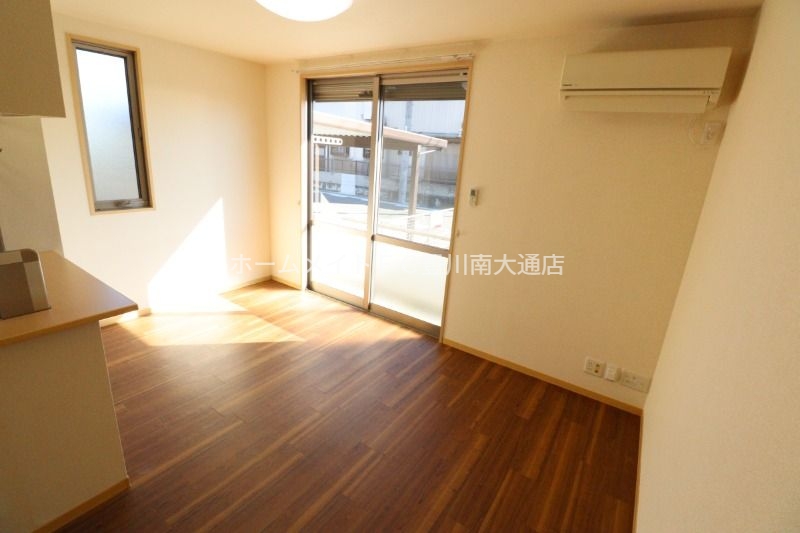 居室・リビング　別部屋写真