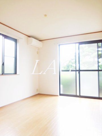 居室・リビング　洋室のお部屋です。
