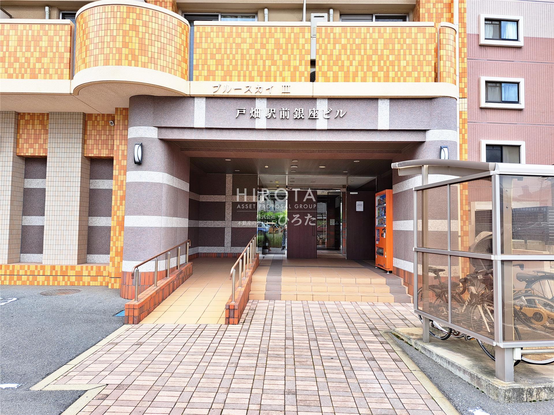 エントランス　建物入口