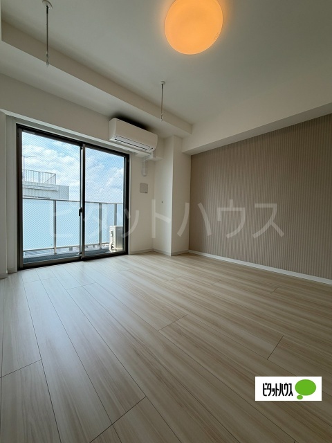 居室・リビング　洋室７帖です！