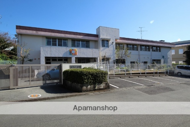 幼稚園・保育園　第三保育園（幼稚園・保育園）まで848m