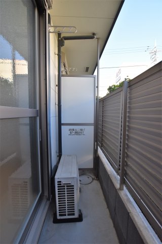 バルコニー　同物件、別部屋のお写真となります。ご参考までにご覧ください