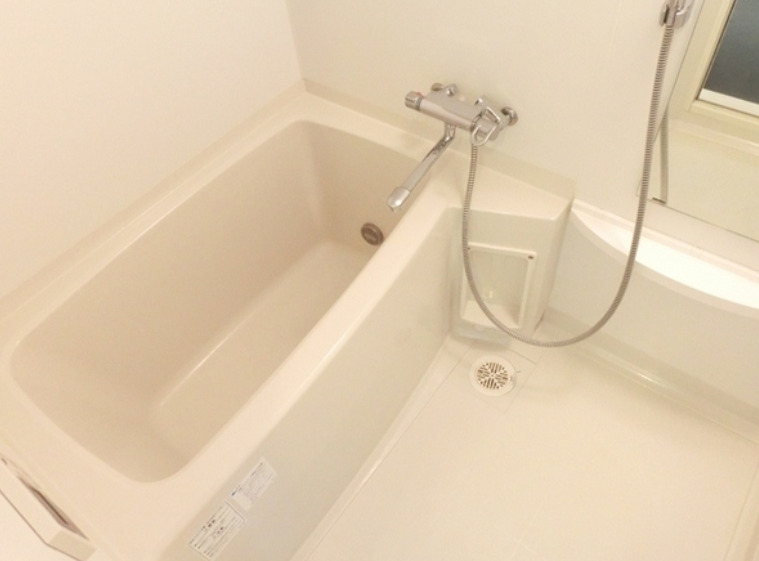 バス・シャワールーム　別部屋の画像を使用しております。