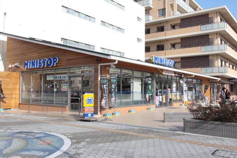 コンビニ　ミニストップ名古屋ガーデンふ頭店（コンビニ）まで500m