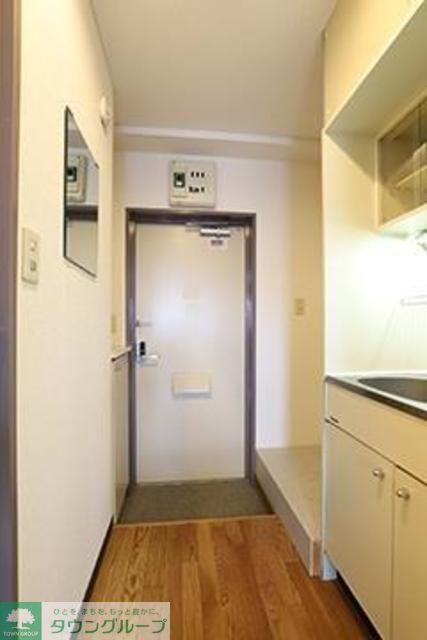 玄関　※写真は同タイプ住戸です。