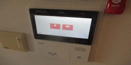 セキュリティ　モニター付きインターホン