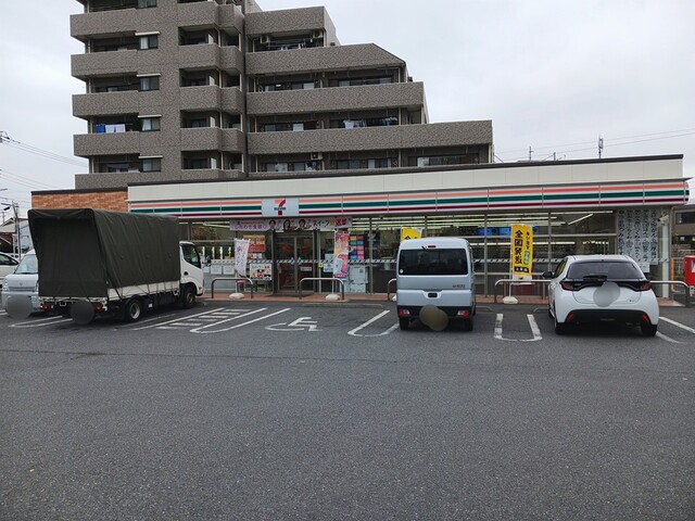 コンビニ　セブンイレブン府中四谷６丁目店（コンビニ）まで454m