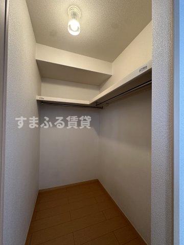 収納　02415-201