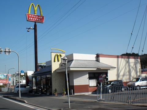 飲食店　マクドナルド 24号木津店（飲食店）まで720m