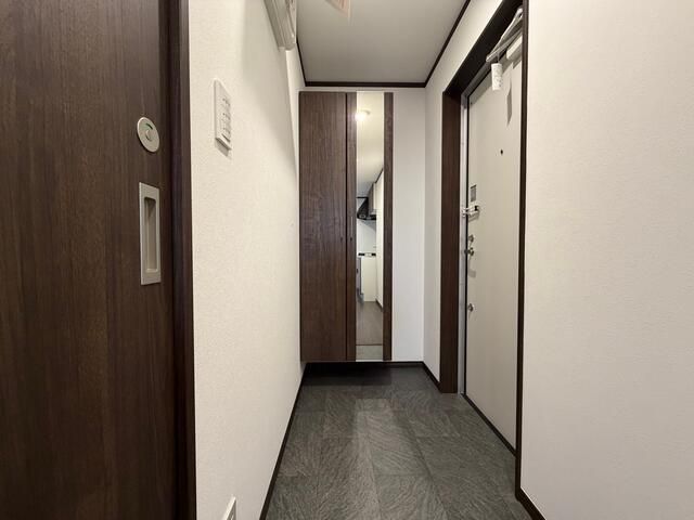 玄関　※参考写真