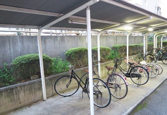 駐車場　駐輪場